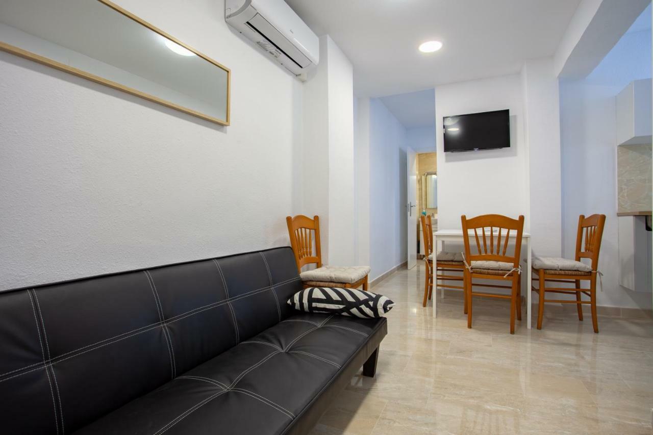 Small Studio Apartment Альтеа Экстерьер фото